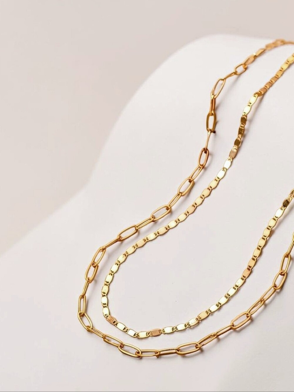 Jordan minimalist necklace set. 2 separate necklaces; approx 17" & 19"; nwot.